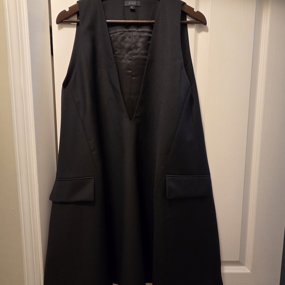 COS Dresses & Skirts - COS Black Sleeveless Dress